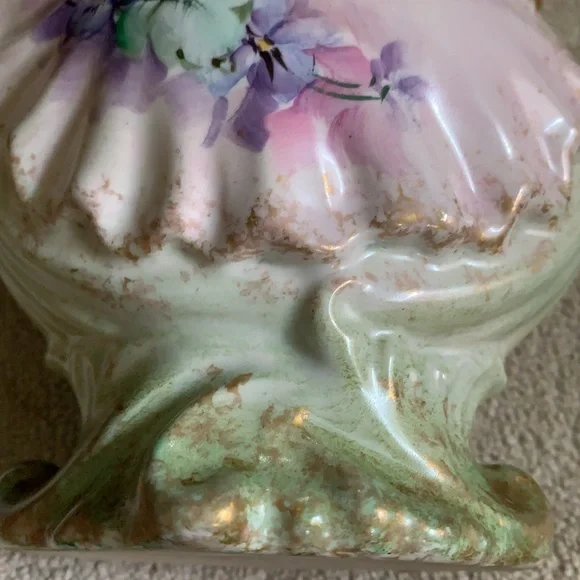 Vintage Victorian Porcelain Vase Gold Green Purple 8 1/2” - Picture 8 of 10
